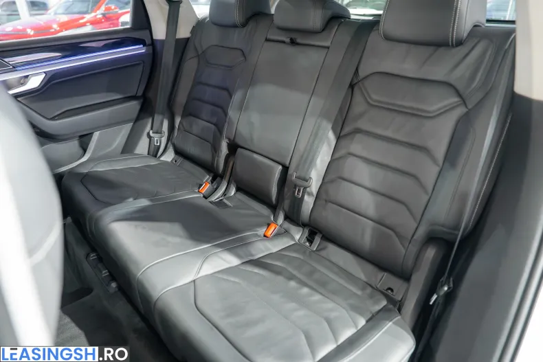 Volkswagen Touareg din 2021 cu 93.733 km - oferta VOL226888 - foto 23