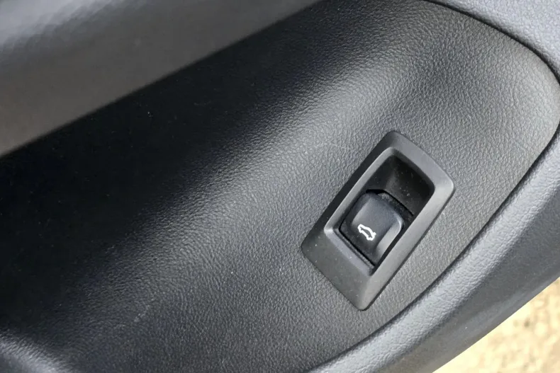 BMW 420d (Seria 4) din 2023 cu 85.017 km - oferta BMW226904 - foto 9