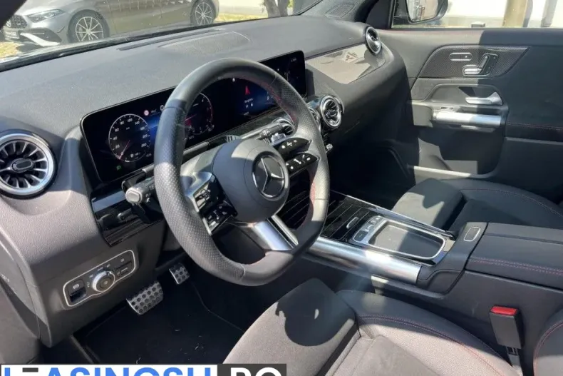 Mercedes-Benz GLA (Clasa GLA) din 2024 cu 13.274 km - oferta MER226907 - foto 9