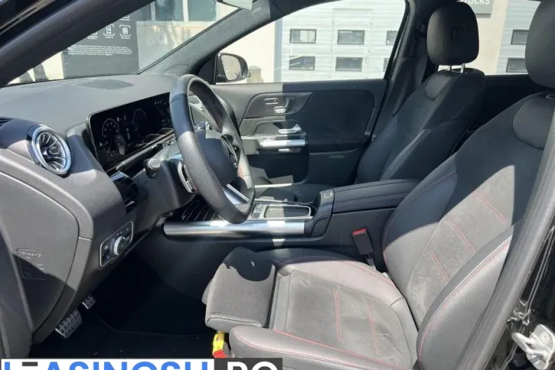 Mercedes-Benz GLA (Clasa GLA) din 2024 cu 13.274 km - oferta MER226907 - foto 13