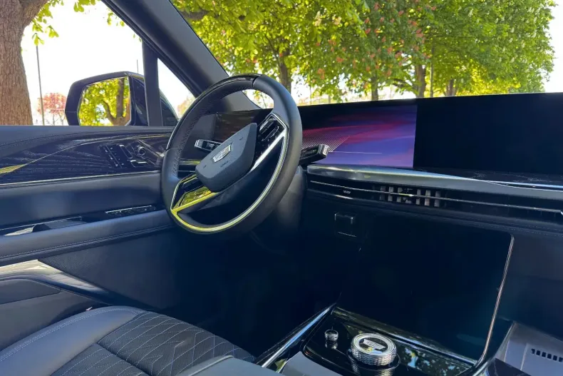 Cadillac Escalade din 2026 cu 1 km - oferta CAD226911 - foto 15