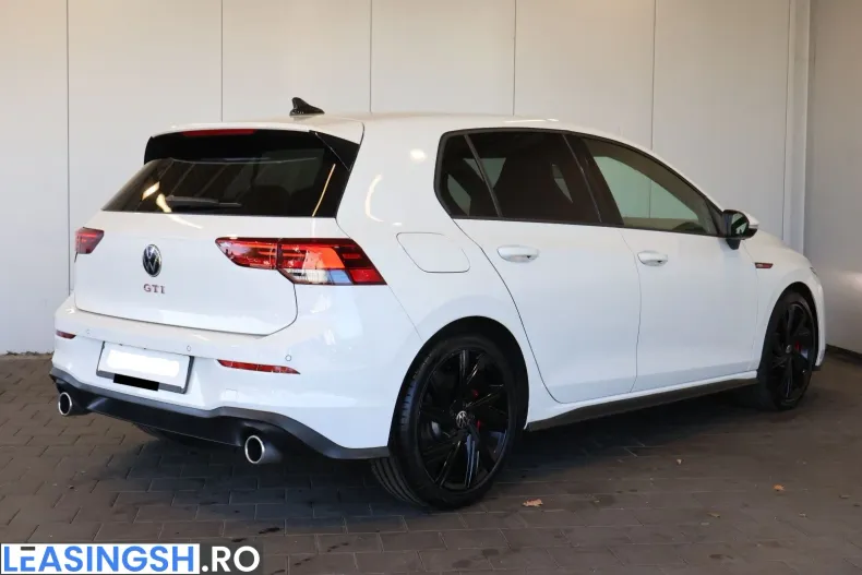 Volkswagen Golf din 2024 cu 26.077 km - oferta VOL226914 - foto 3