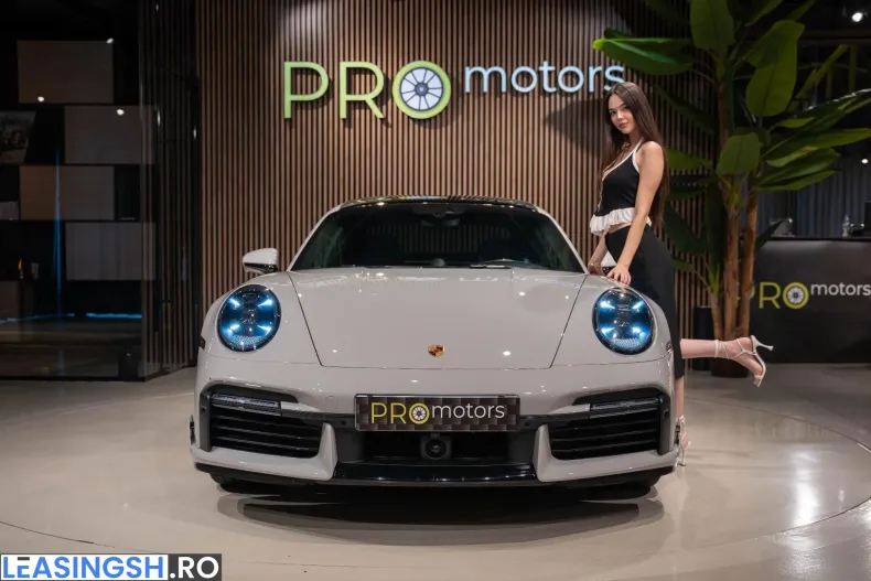 Porsche 911 din 2023 cu 30.000 km - oferta POR226943 - foto 2