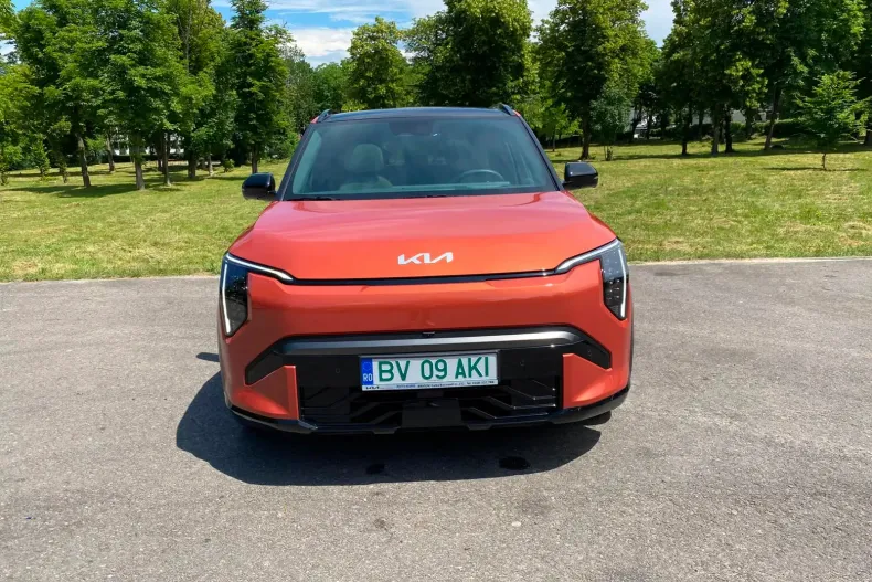 Kia EV3 din 2024 cu 6.500 km - oferta KIA226947 - foto 2