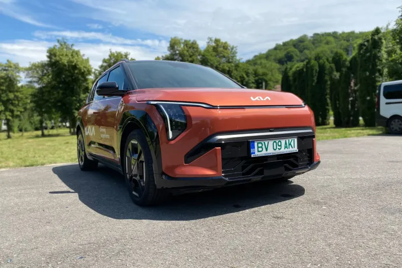 Kia EV3 din 2024 cu 6.500 km - oferta KIA226947 - foto 3