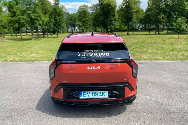 Kia EV3 din 2024 cu 6.500 km - oferta KIA226947 - foto 6
