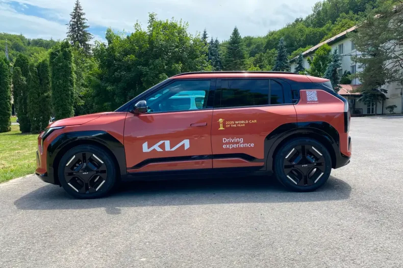 Kia EV3 din 2024 cu 6.500 km - oferta KIA226947 - foto 7