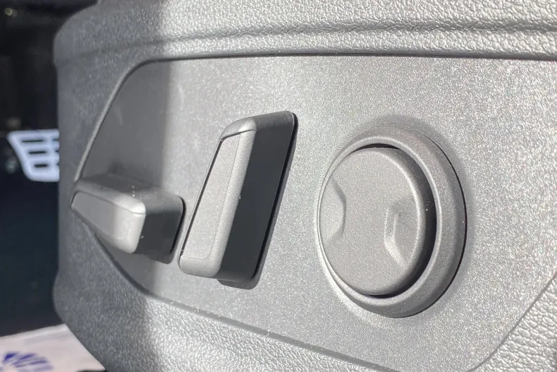 Kia Sportage din 2025 cu 2.500 km - oferta KIA226949 - foto 7
