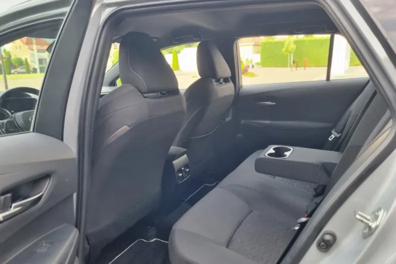 Toyota Corolla din 2022 cu 155.080 km - oferta TOY226950 - foto 9