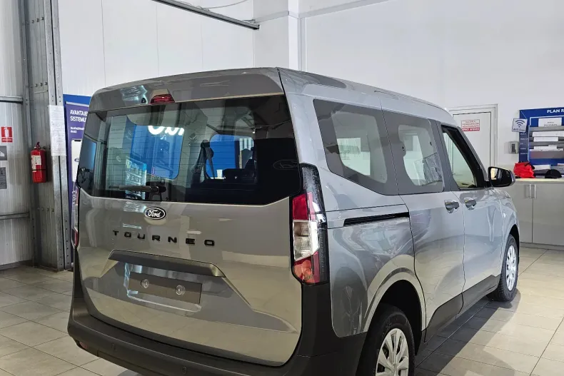 Ford Tourneo din 2026 cu 1 km - oferta FOR226980 - foto 6