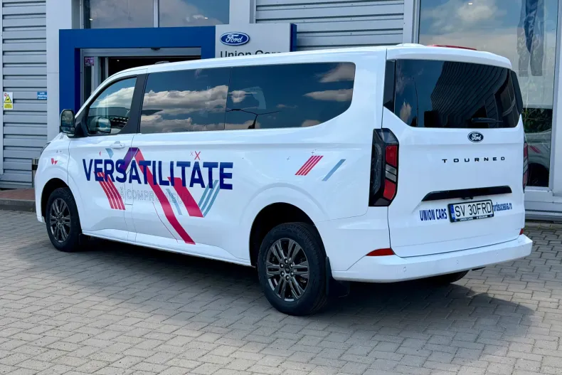 Ford Tourneo din 2025 cu 9.800 km - oferta FOR226982 - foto 13