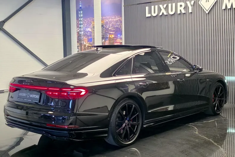 Audi A8 din 2025 cu 3.200 km - oferta AUD226985 - foto 4