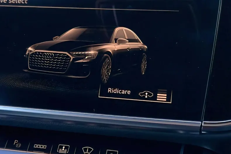 Audi A8 din 2025 cu 3.200 km - oferta AUD226985 - foto 38
