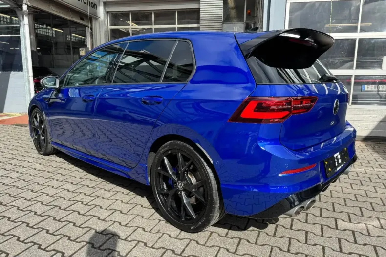 Volkswagen Golf din 2023 cu 42.497 km - oferta VOL226990 - foto 26
