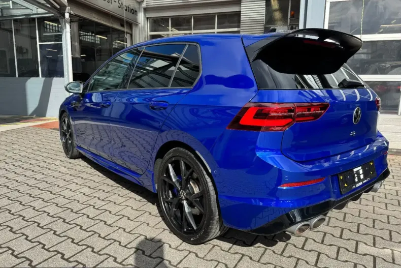 Volkswagen Golf din 2023 cu 42.497 km - oferta VOL226990 - foto 28