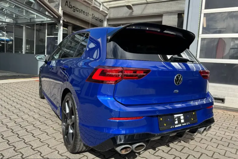 Volkswagen Golf din 2023 cu 42.497 km - oferta VOL226990 - foto 30