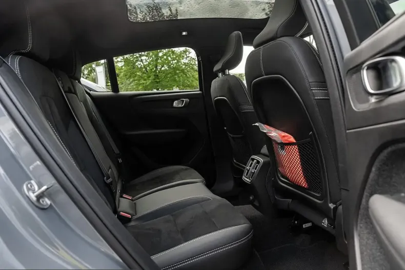 Volvo C40 din 2023 cu 47.700 km - oferta VOL226992 - foto 4