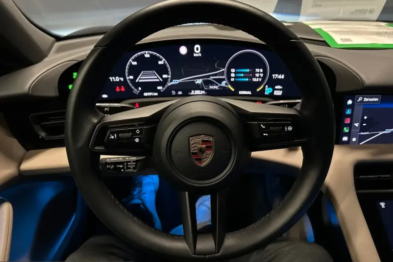 Porsche Taycan din 2023 cu 43.000 km - oferta POR226994 - foto 16