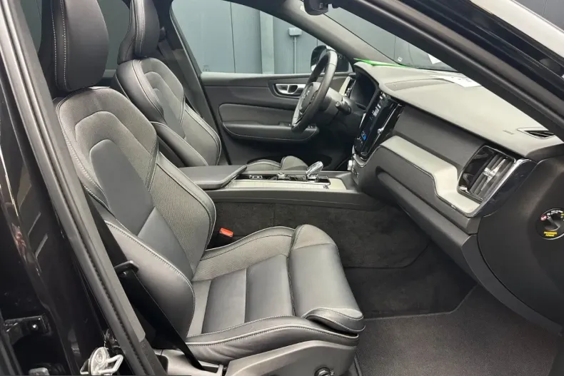 Volvo XC60 din 2024 cu 42.000 km - oferta VOL226999 - foto 10