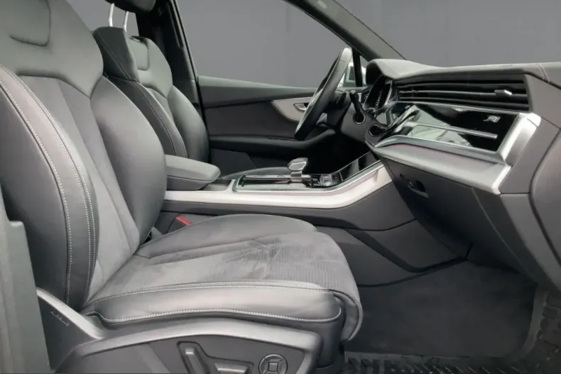 Audi SQ7 din 2023 cu 52.265 km - oferta AUD227000 - foto 9