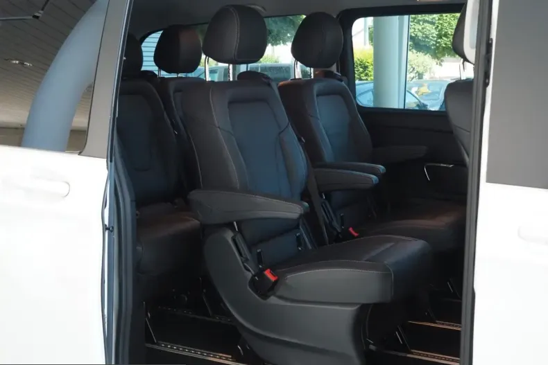 Mercedes-Benz V 300 (Clasa V) din 2024 cu 49.600 km - oferta MER227004 - foto 24