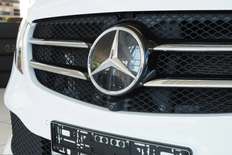 Mercedes-Benz V 300 (Clasa V) din 2024 cu 49.600 km - oferta MER227004 - foto 42