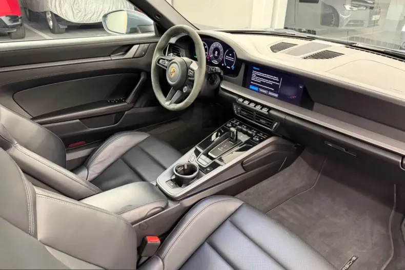 Porsche 992 din 2025 cu 11.205 km - oferta POR227011 - foto 18