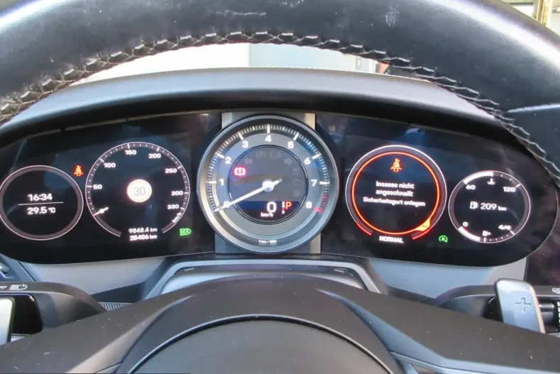 Porsche 992 din 2021 cu 2.500 km - oferta POR227012 - foto 11