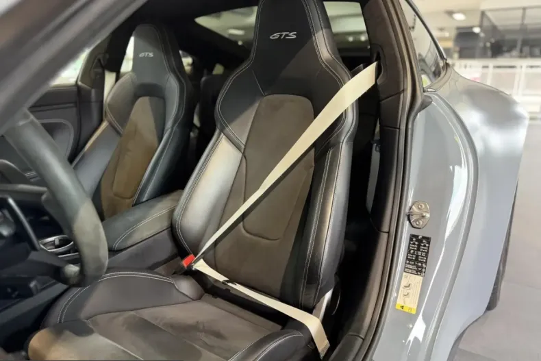 Porsche 992 din 2024 cu 19.900 km - oferta POR227015 - foto 19