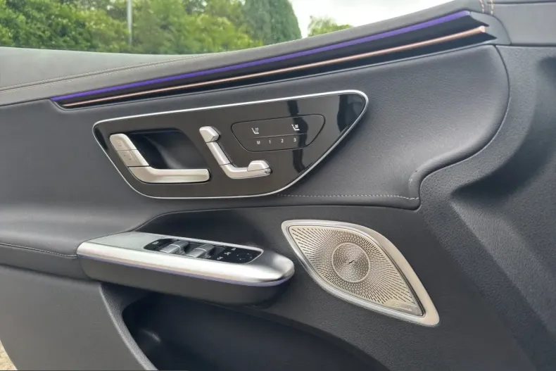 Mercedes-Benz EQE (Clasa E) din 2025 cu 14.678 km - oferta MER227018 - foto 18