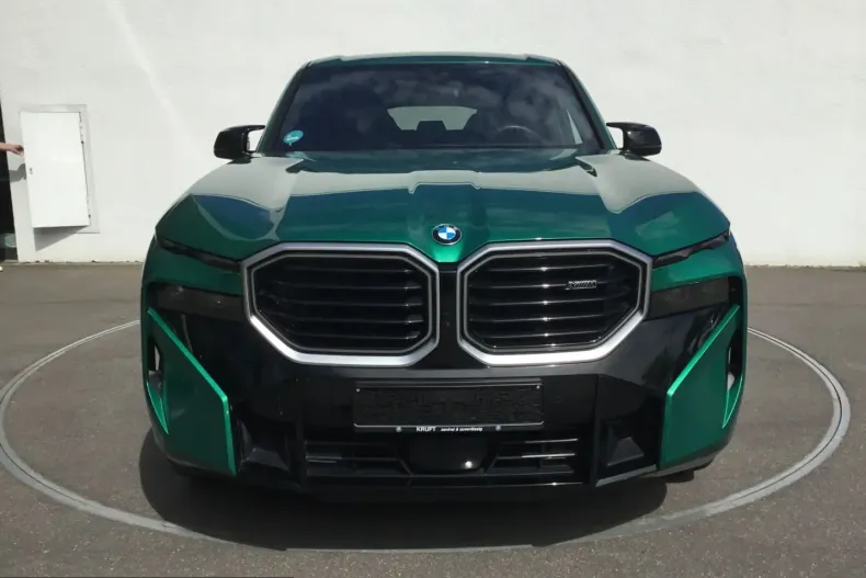BMW XM (Seria X) din 2025 cu 20.903 km - oferta BMW227029 - foto 2