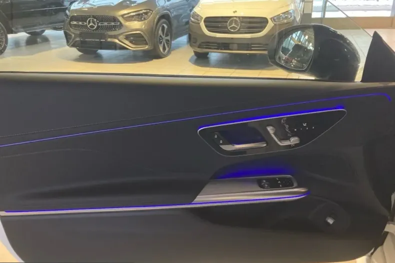 Mercedes-Benz CLE 450 (Clasa CLE) din 2025 cu 12.159 km - oferta MER227030 - foto 8