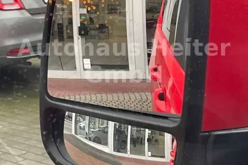 Ford Tourneo Custom din 2024 cu 23.200 km - oferta FOR227048 - foto 16