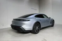 Porsche Taycan din 2021 cu 31.421 km - oferta POR227052 - foto 3