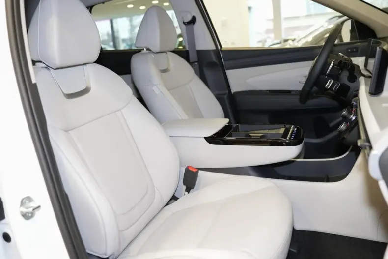 Hyundai Tucson din 2025 cu 7.247 km - oferta HYU227053 - foto 3