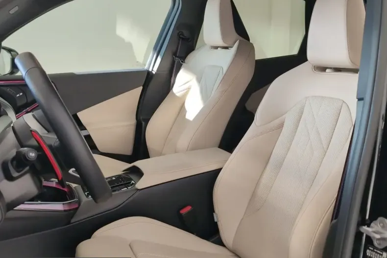 BMW X3 (Seria X) din 2025 cu 15.769 km - oferta BMW227061 - foto 3