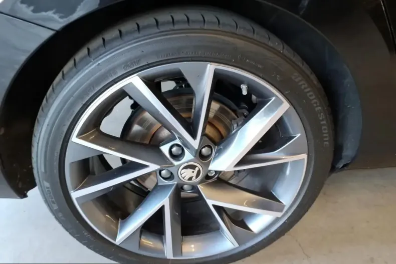 Skoda Superb din 2024 cu 21.764 km - oferta SKO227062 - foto 17