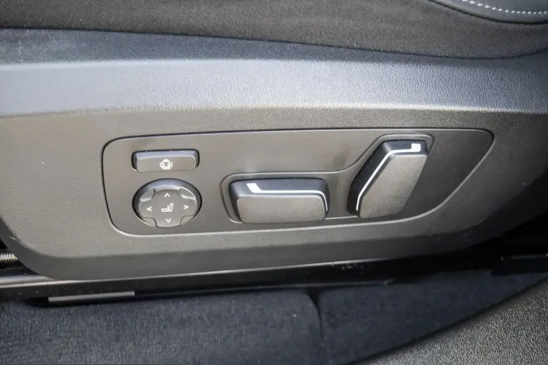 BMW X3 (Seria X) din 2025 cu 12.417 km - oferta BMW227063 - foto 20