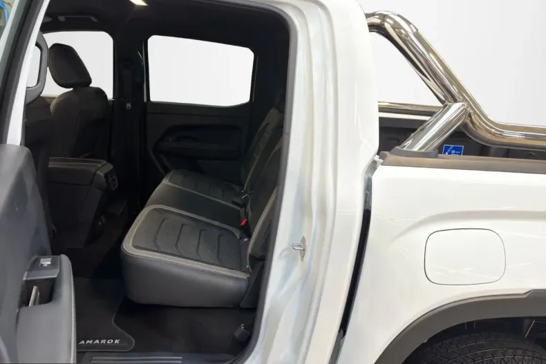 Volkswagen Amarok din 2024 cu 30.500 km - oferta VOL227076 - foto 9