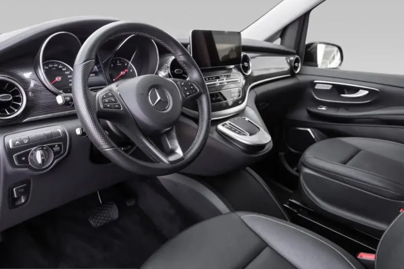 Mercedes-Benz V 300 (Clasa V) din 2023 cu 42.020 km - oferta MER227078 - foto 6