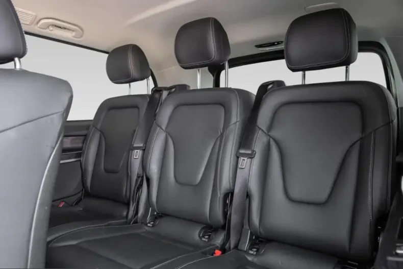 Mercedes-Benz V 300 (Clasa V) din 2023 cu 42.020 km - oferta MER227078 - foto 8