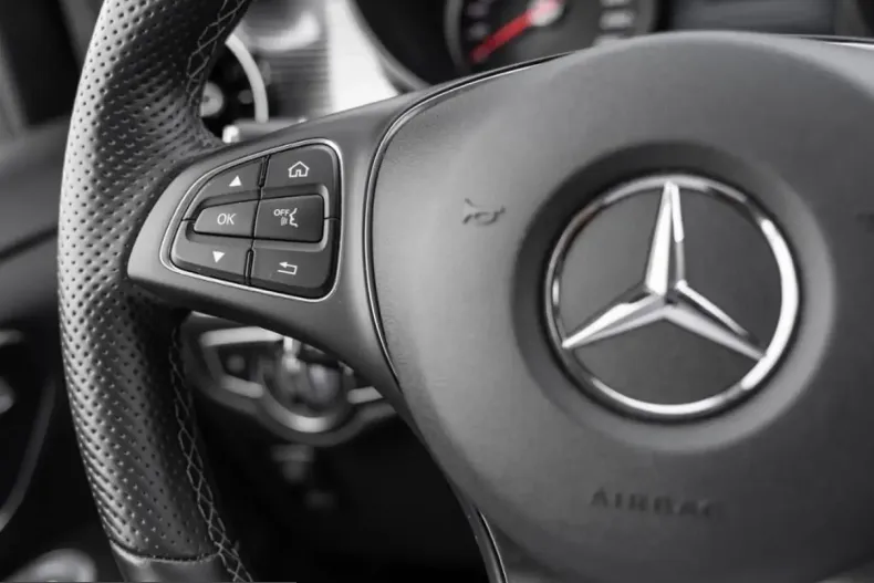 Mercedes-Benz V 300 (Clasa V) din 2023 cu 42.020 km - oferta MER227078 - foto 15