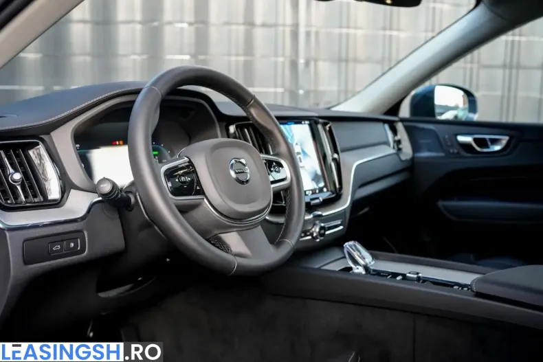 Volvo XC60 din 2025 cu 24.910 km - oferta VOL227081 - foto 8
