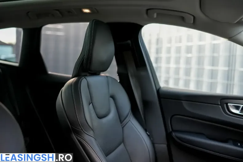 Volvo XC60 din 2025 cu 24.910 km - oferta VOL227081 - foto 15