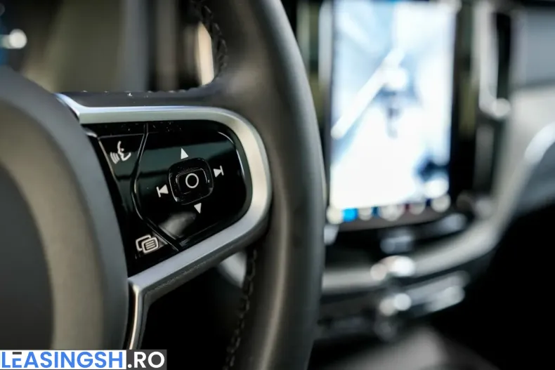 Volvo XC60 din 2025 cu 24.910 km - oferta VOL227081 - foto 31