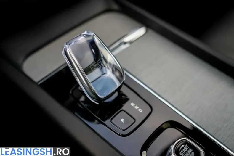 Volvo XC60 din 2025 cu 24.910 km - oferta VOL227081 - foto 35