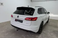 Volkswagen Touareg din 2023 cu 26.000 km - oferta VOL227083 - foto 2