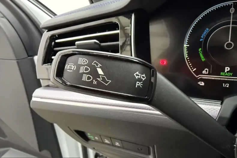 Volkswagen Touareg din 2023 cu 26.000 km - oferta VOL227083 - foto 19