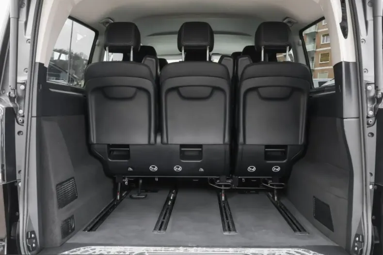 Mercedes-Benz V 300 (Clasa V) din 2024 cu 42.900 km - oferta MER227084 - foto 12