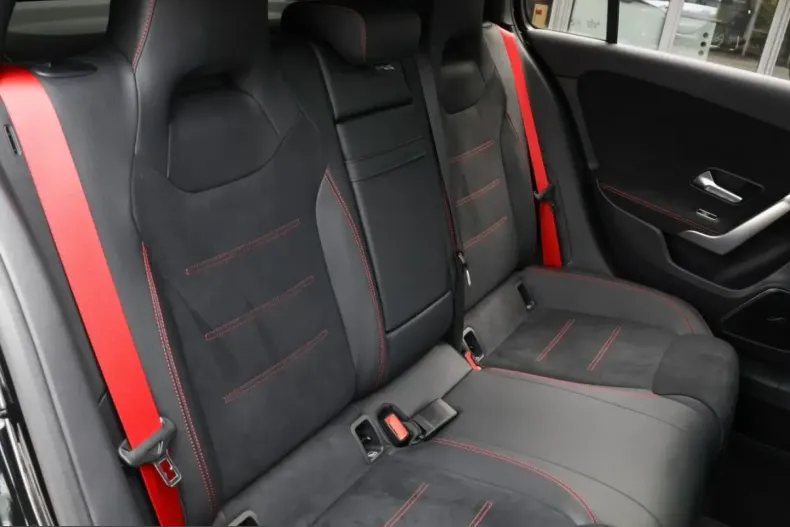 Mercedes-Benz A 35 AMG (Clasa A) din 2024 cu 19.987 km - oferta MER227092 - foto 7